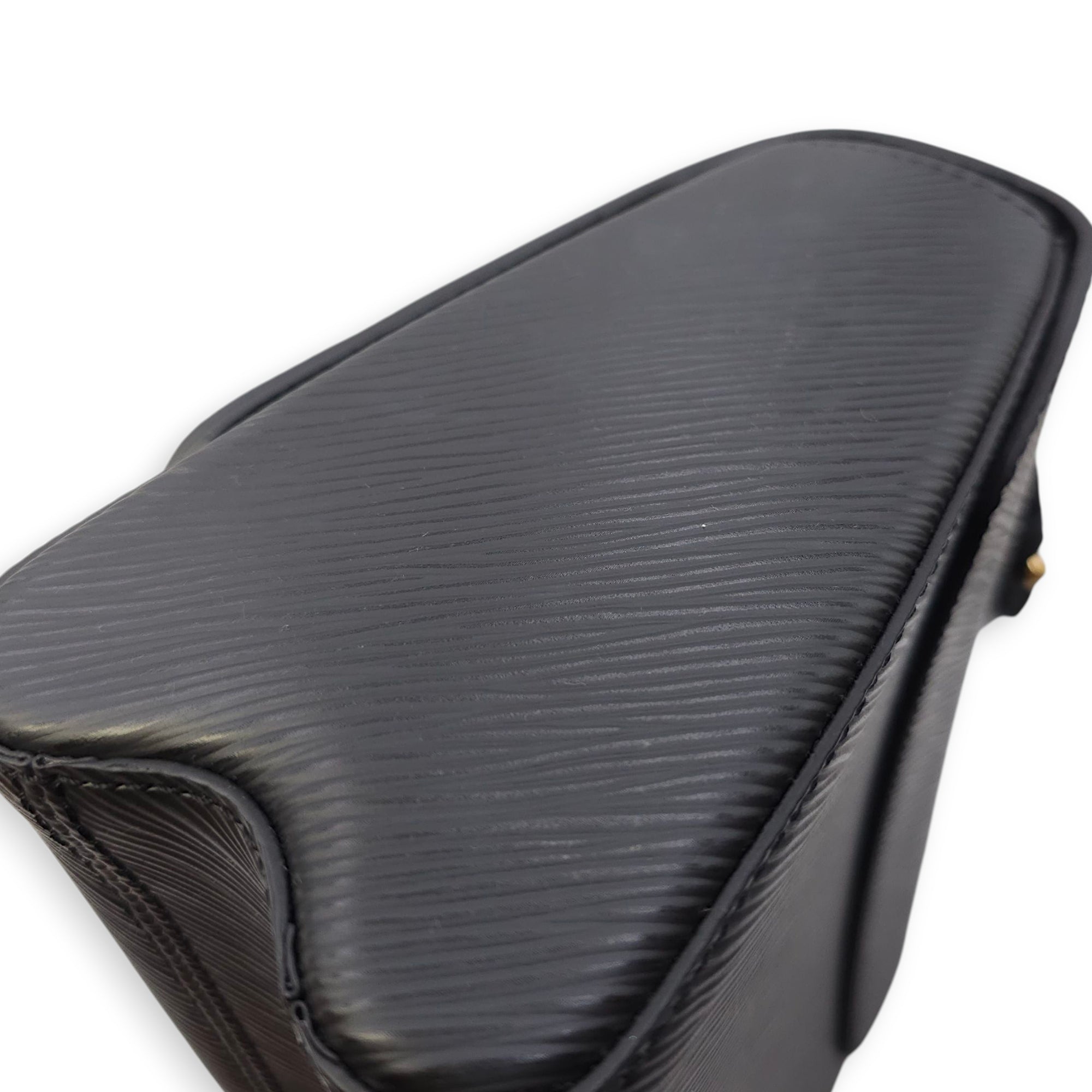 Owl Twist MM Black Crossbody Bag in Epi Leather, Gold hardware