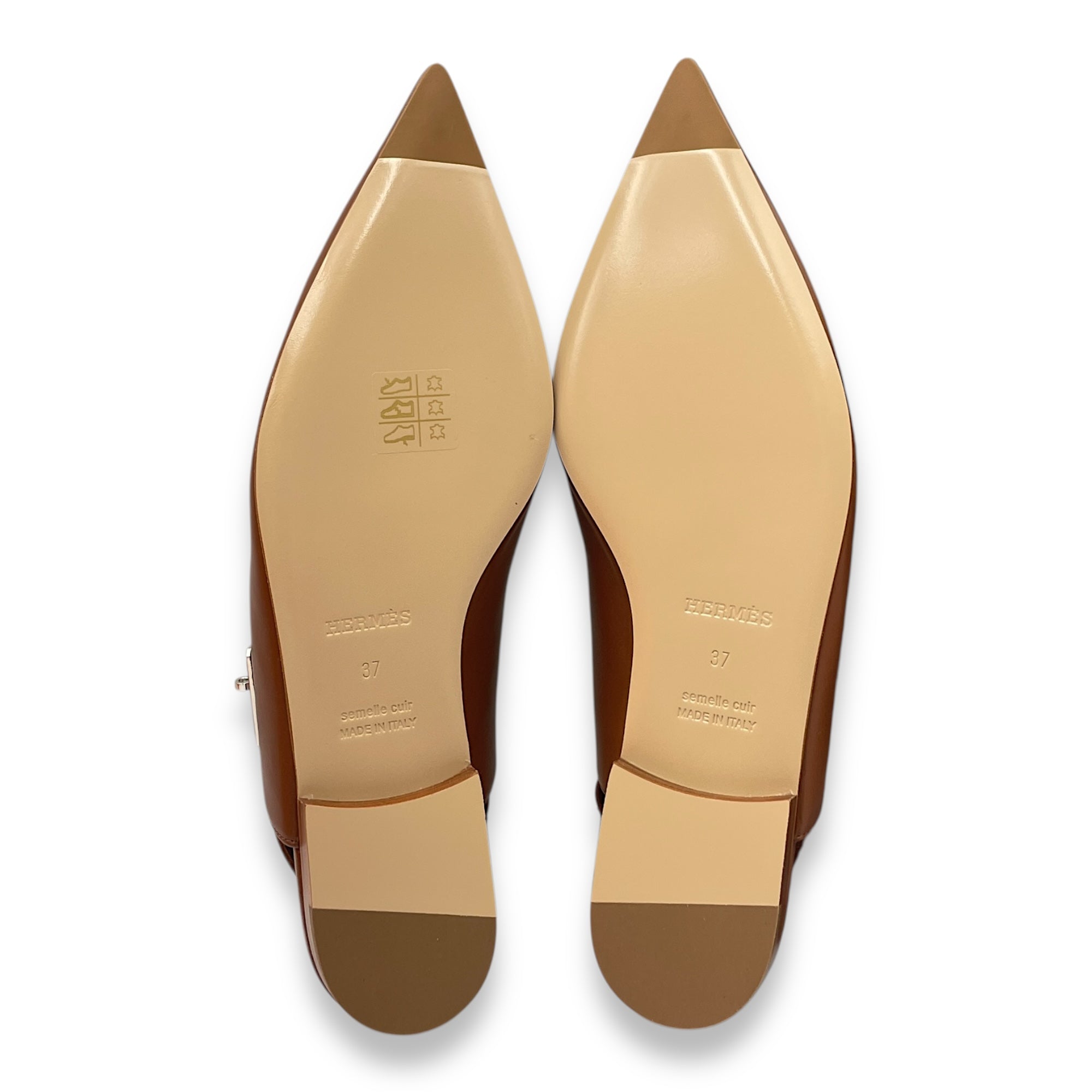 Lovely 37 Gold Slingback in Evercolor, Palladium hardware