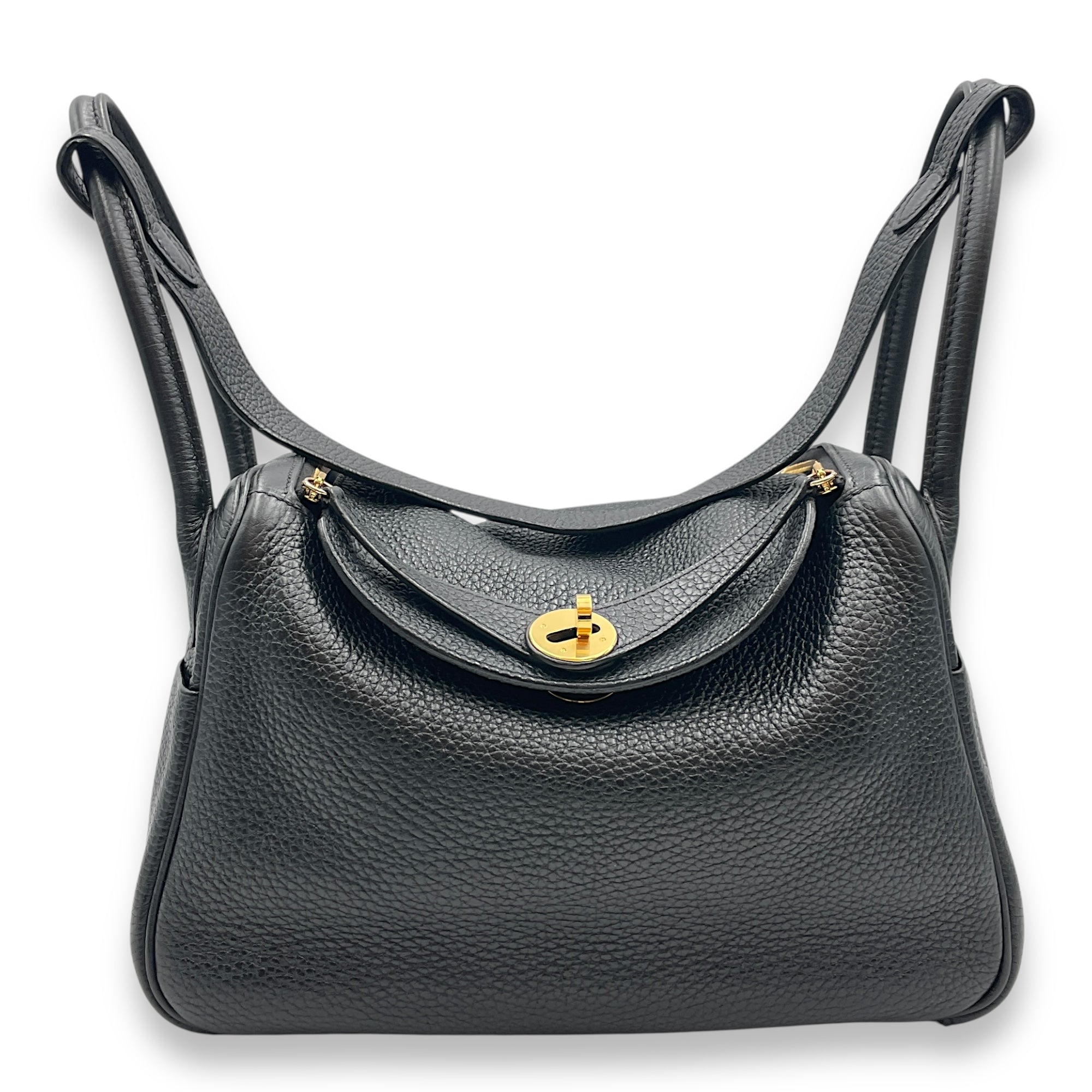 Lindy 26 Black in Clemence, Gold hardware