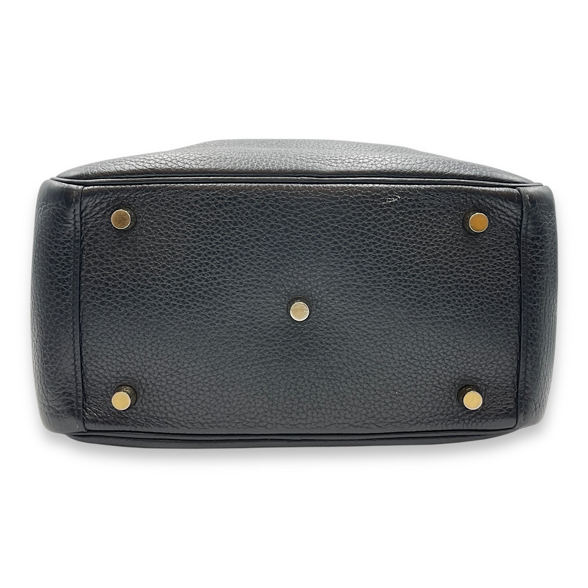 Lindy 26 Black in Clemence, Gold hardware