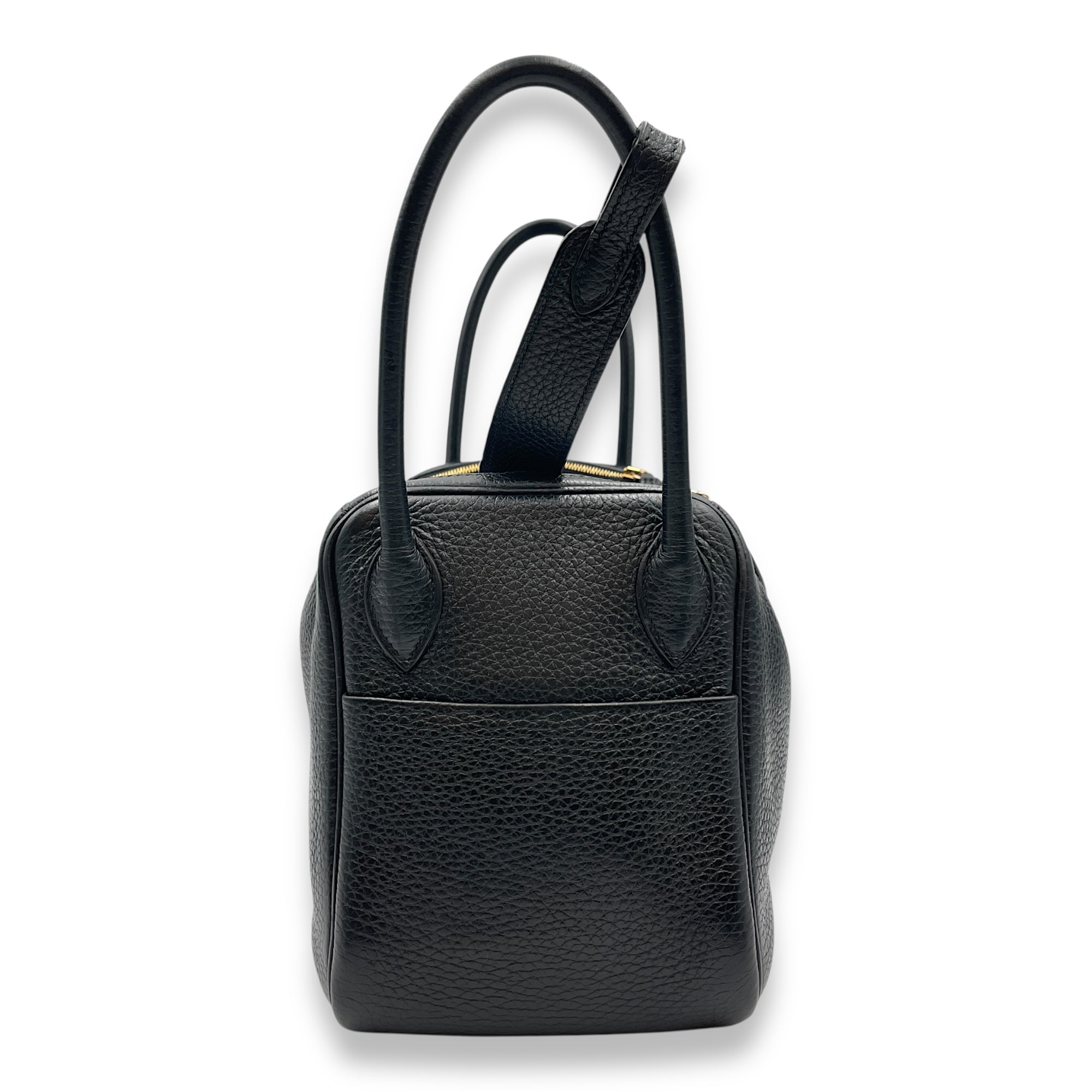 Lindy 26 Black in Clemence, Gold hardware