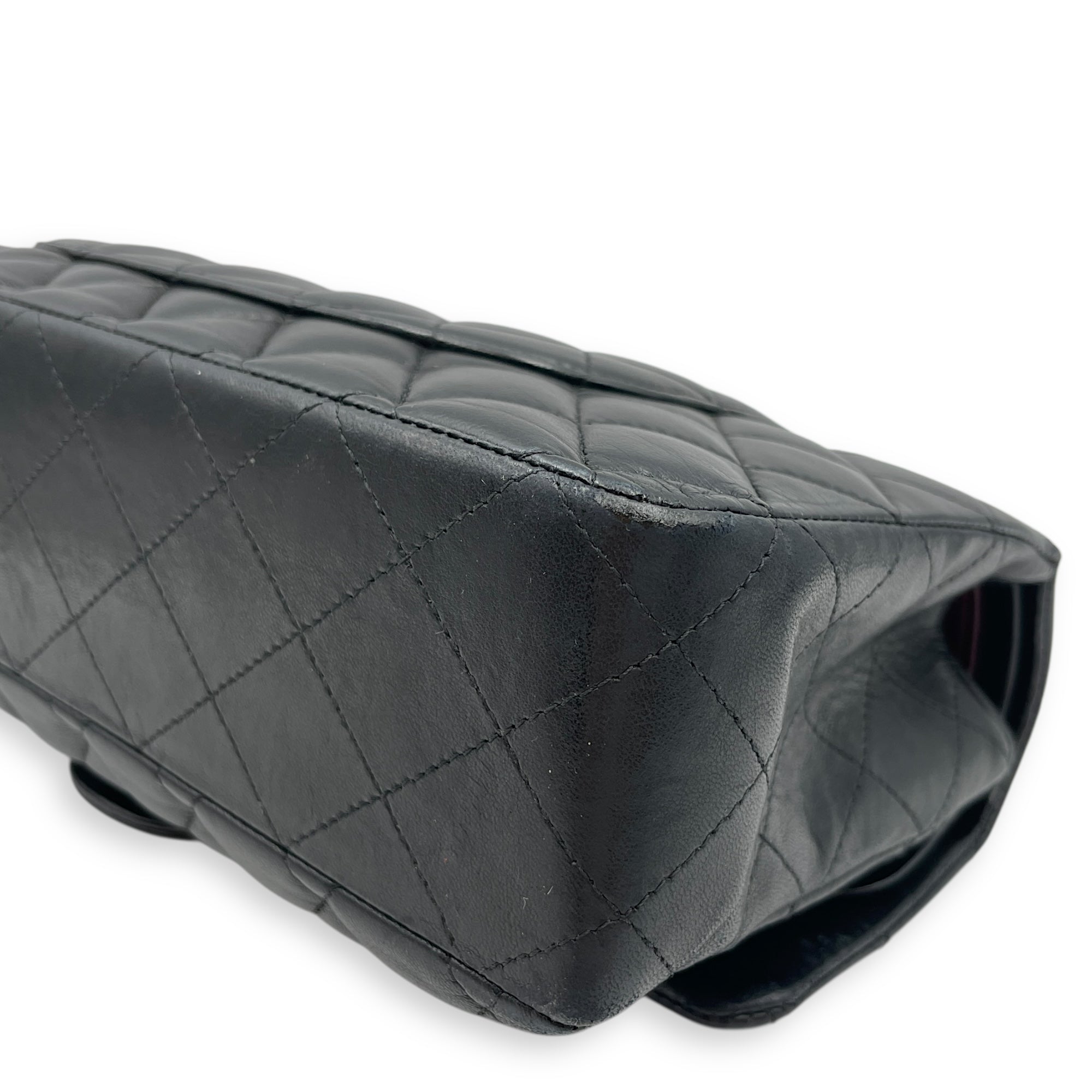 Classic Medium Black Double Flap Bag in Lambskin, Gold hardware