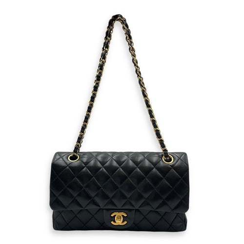 Classic Medium Black Double Flap Bag in Lambskin, Gold hardware