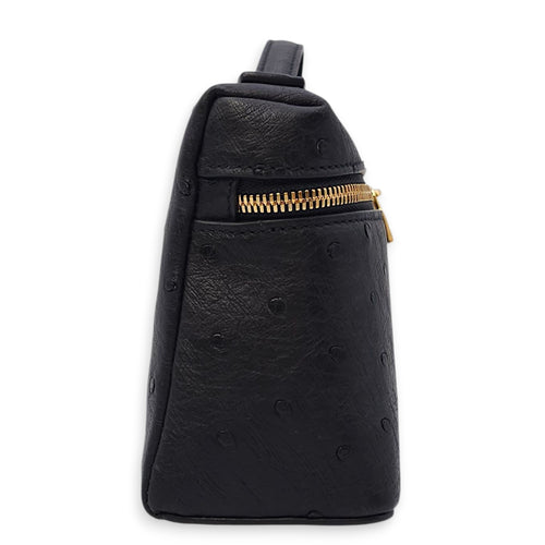 Extra Pocket 19 Black Crossbody Bag in Ostrich, Gold hardware