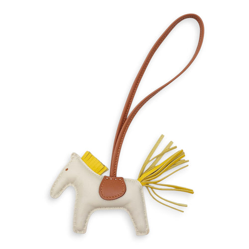 Rodeo PM Craie/Jaune De Naples/Gold Charm in Milo/Swift