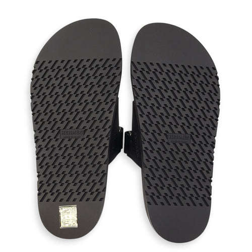 Chypre 38 Black Sandal in Calfskin