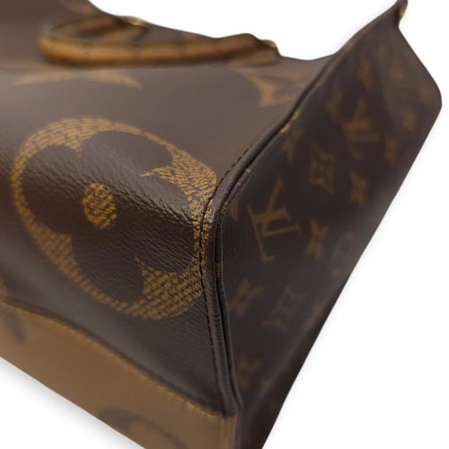 OnTheGo MM Brown Tote Bag in Canvas, Gold hardware