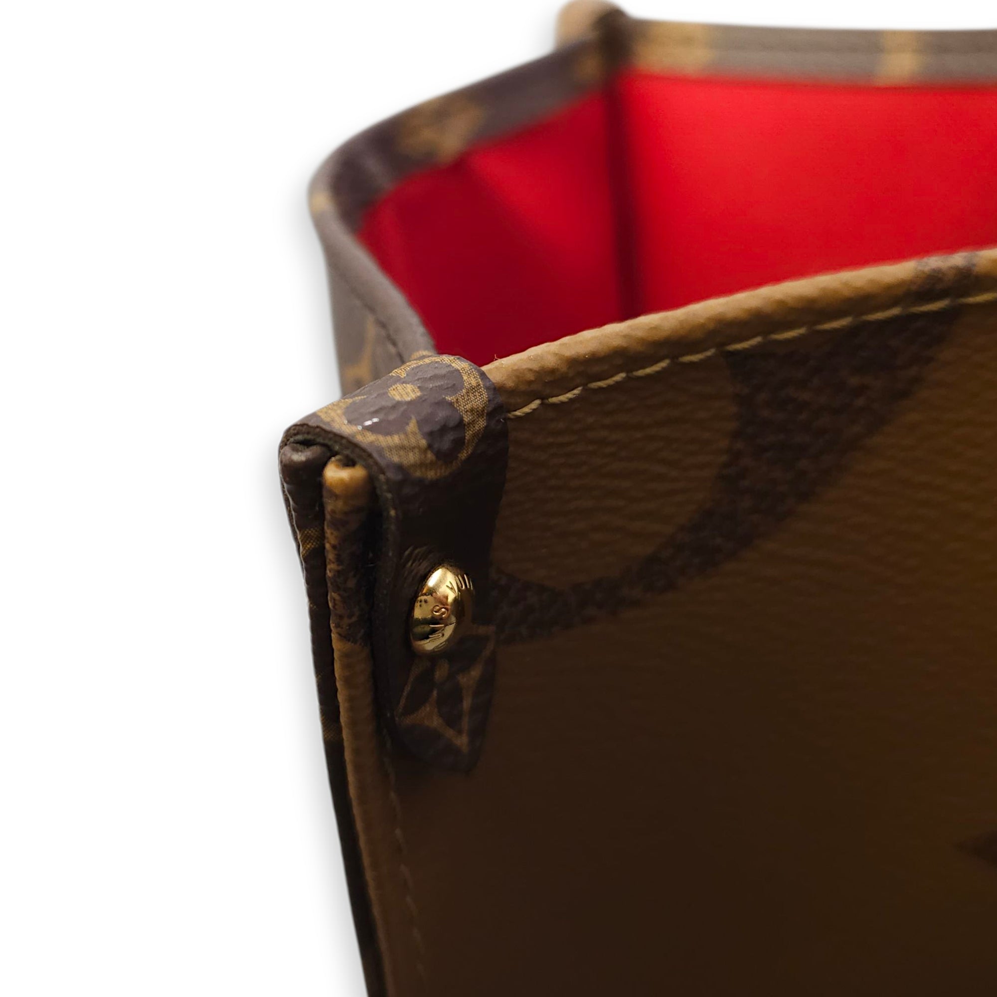 OnTheGo MM Brown Tote Bag in Canvas, Gold hardware