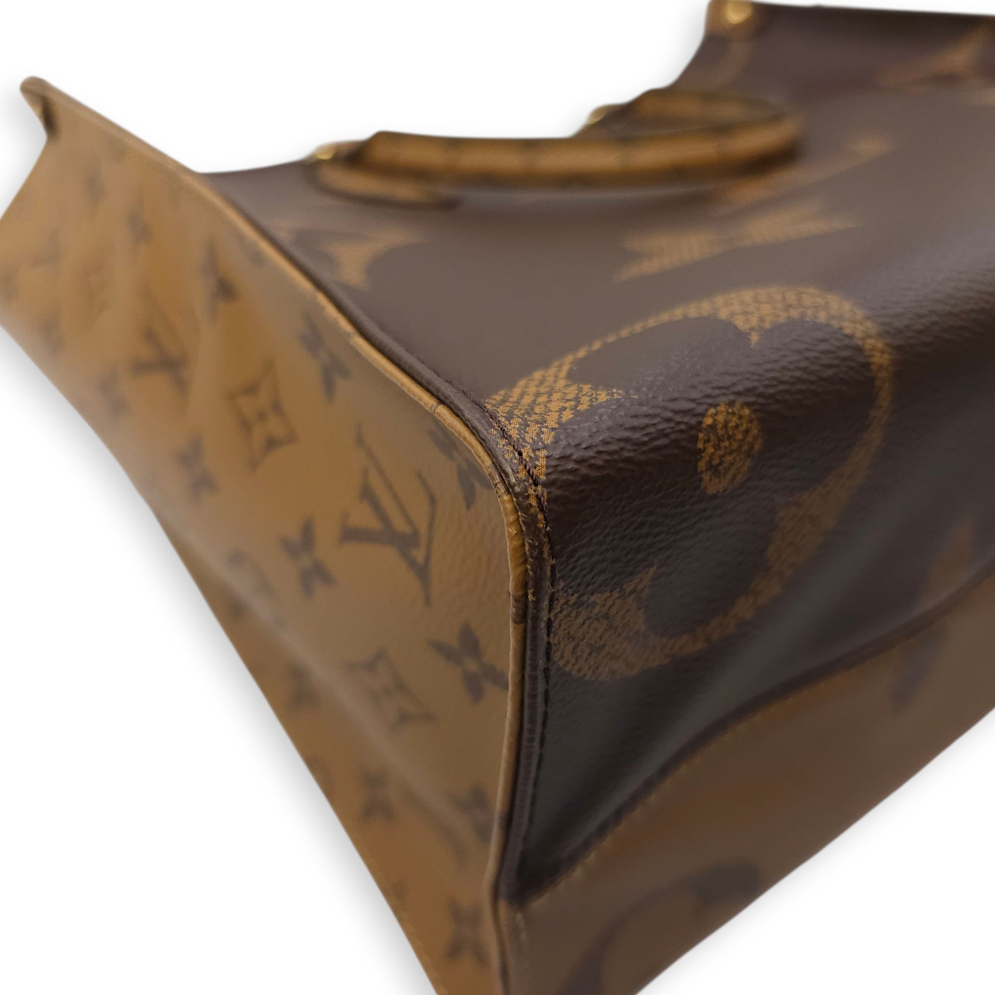 OnTheGo MM Brown Tote Bag in Canvas, Gold hardware