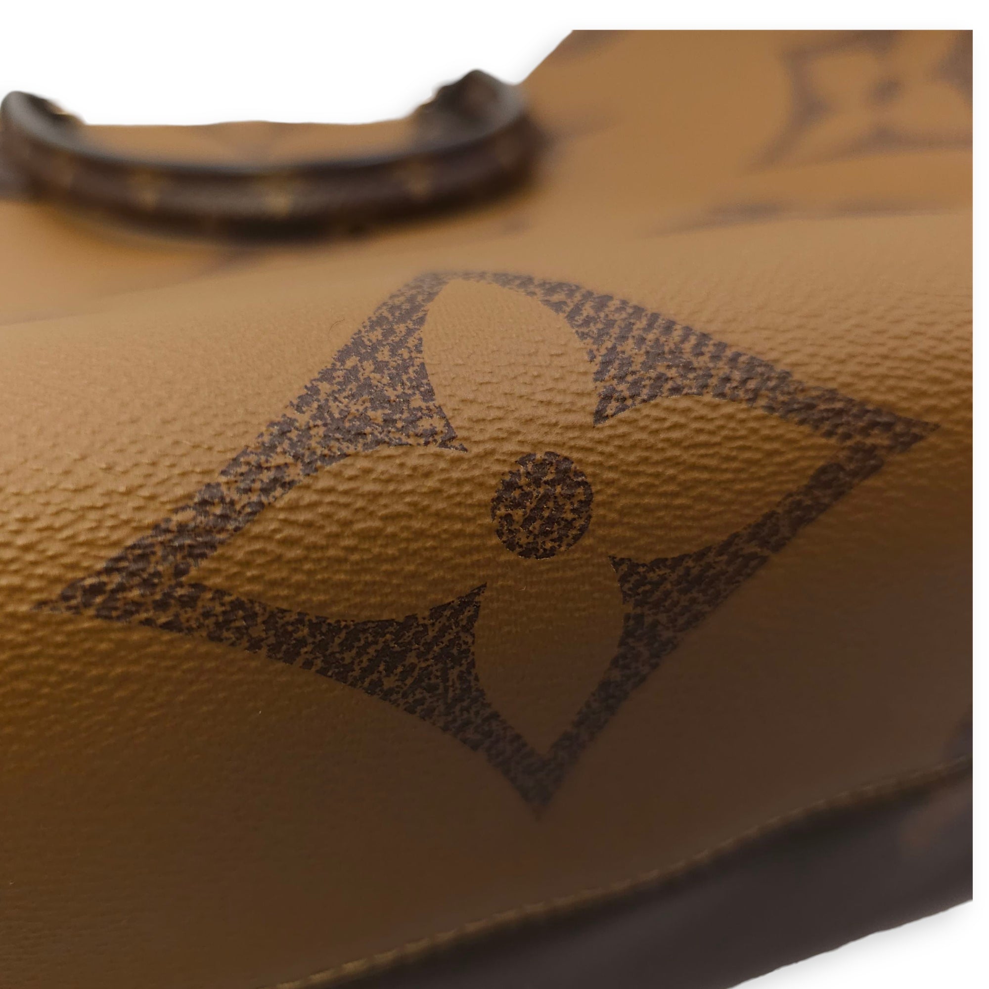 OnTheGo MM Brown Tote Bag in Canvas, Gold hardware