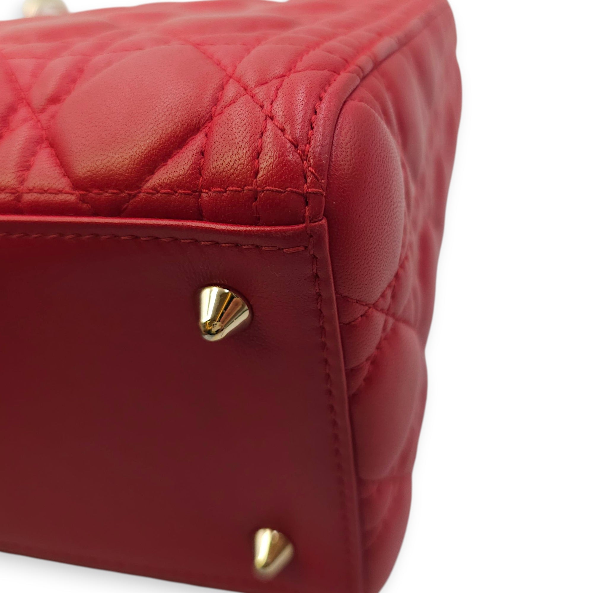 Lady Dior Medium Red Shoulder Bag in Lambskin, Gold hardware