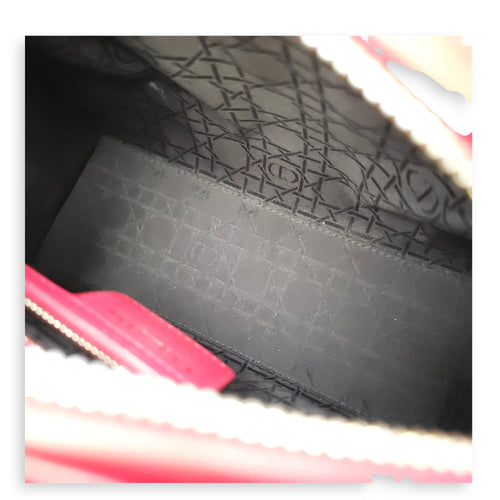 Lady Dior Medium Red Shoulder Bag in Lambskin, Gold hardware