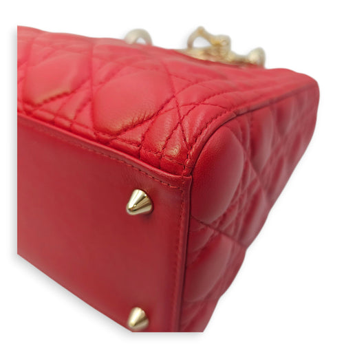 Lady Dior Medium Red Shoulder Bag in Lambskin, Gold hardware