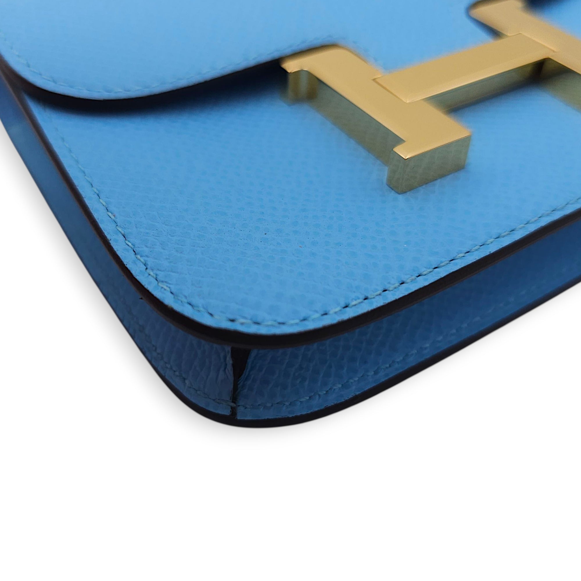 Constance Slim Celeste Wallet in Epsom, Gold hardware