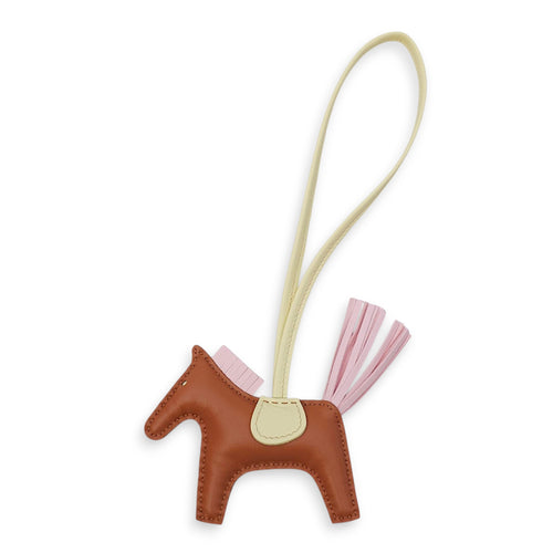 Rodeo PM Gold/Jaune Milton/Rose Darling Charm in Swift