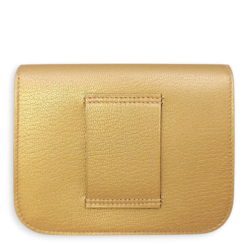 Constance Slim Dore Wallet in Chevre Chamkilight, Gold hardware