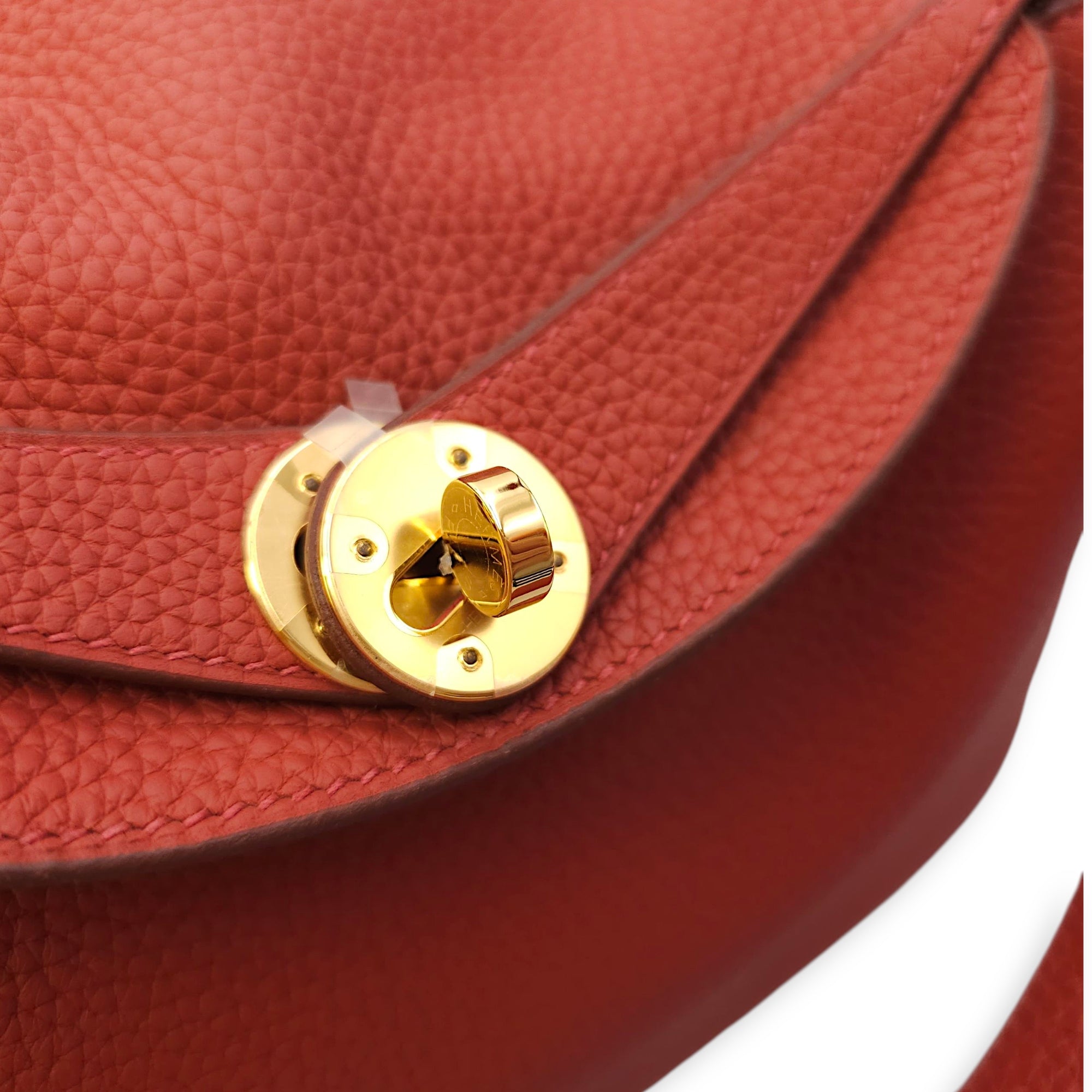 Lindy 26 Brique in Clemence, Gold hardware