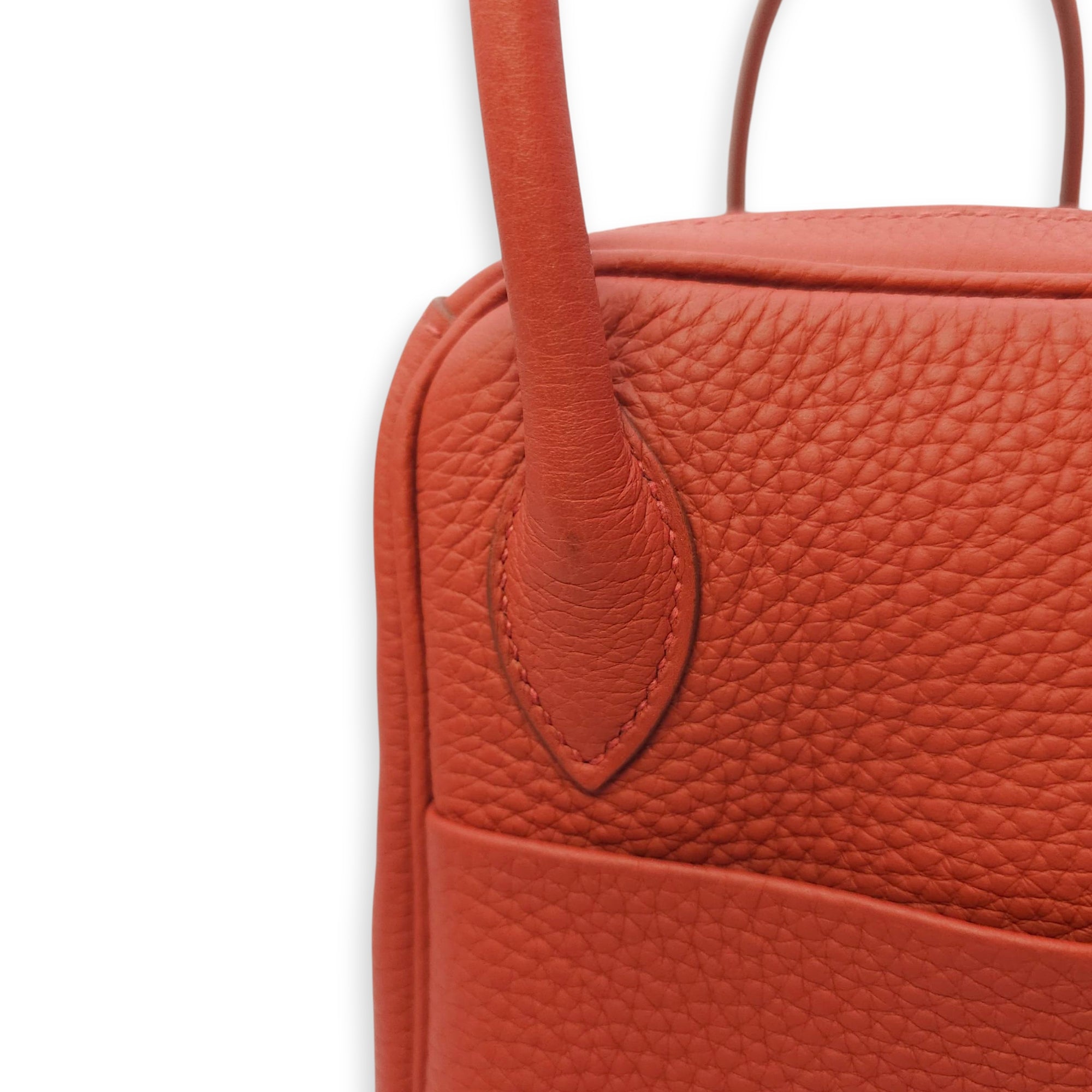 Lindy 26 Brique in Clemence, Gold hardware