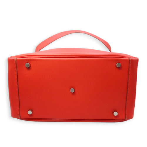 Lindy 30 Capucine in Swift, Palladium hardware