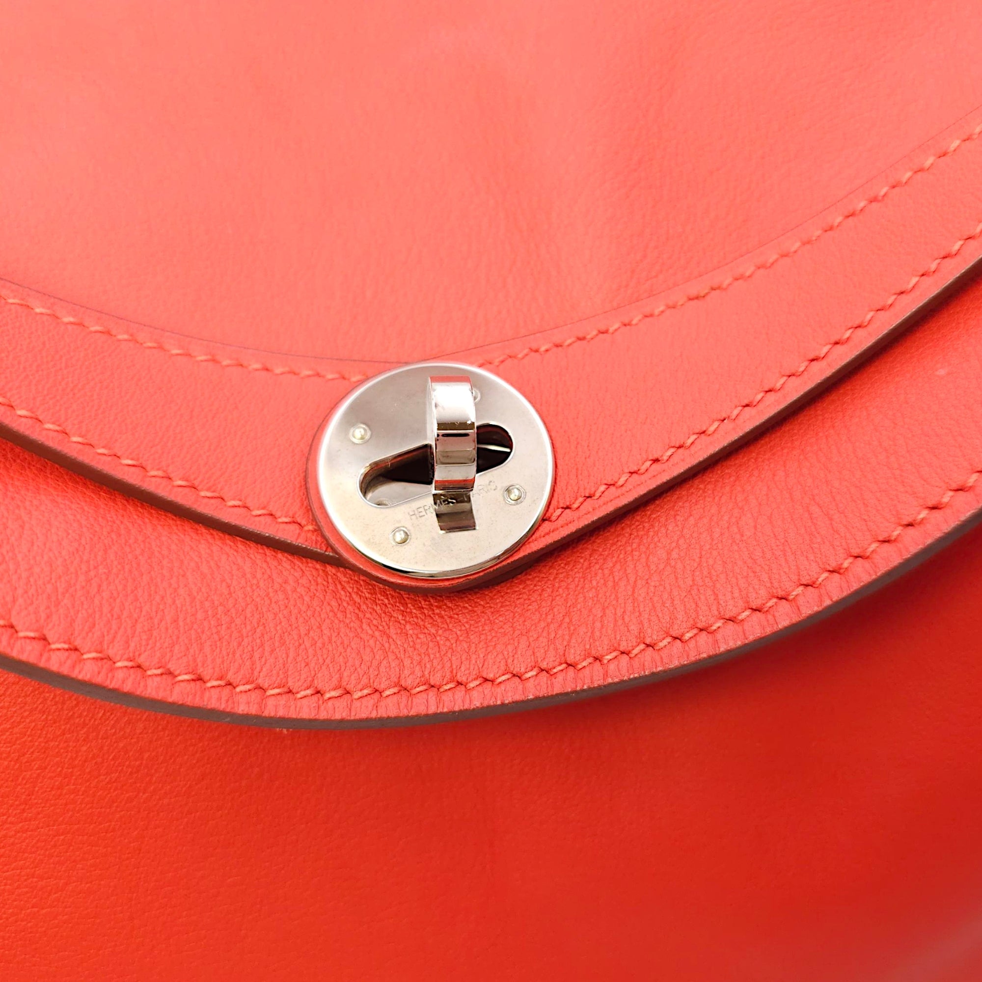 Lindy 30 Capucine in Swift, Palladium hardware