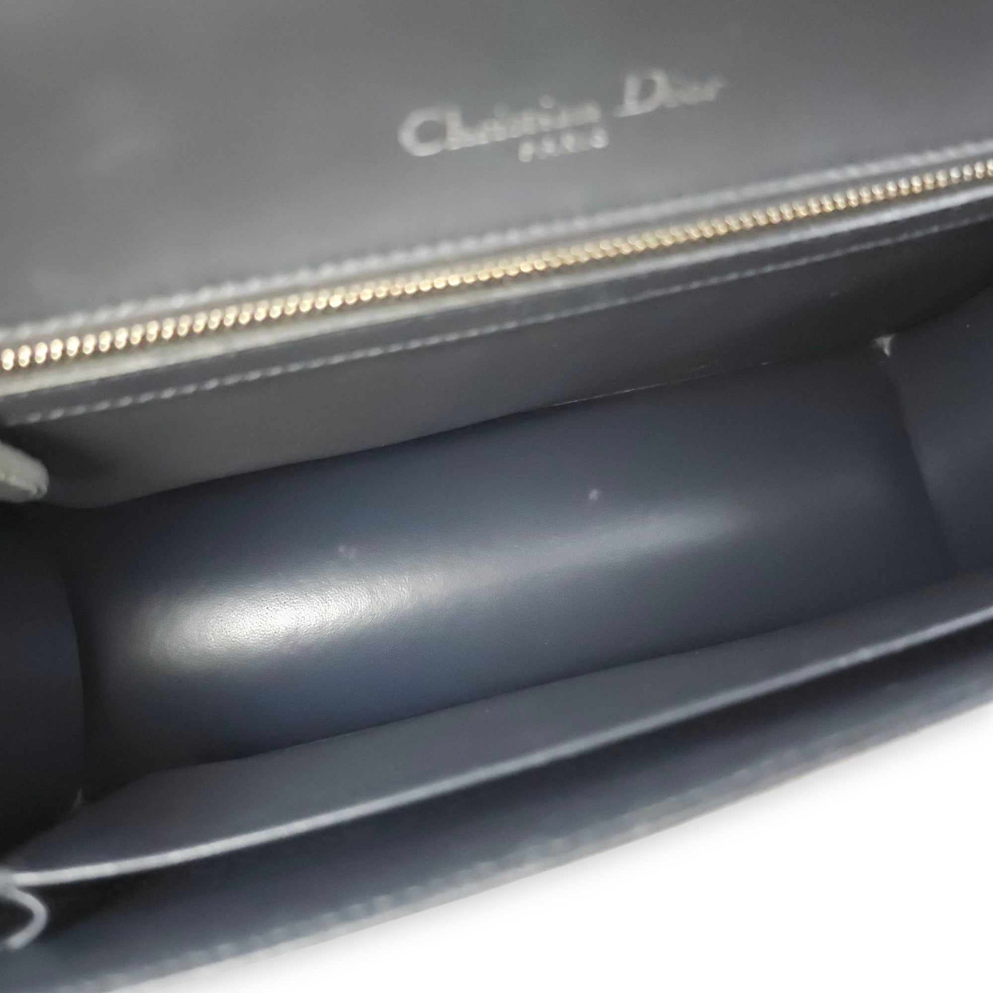 Diorama Medium Silver Shoulder Bag in Metallic, Silver hardware