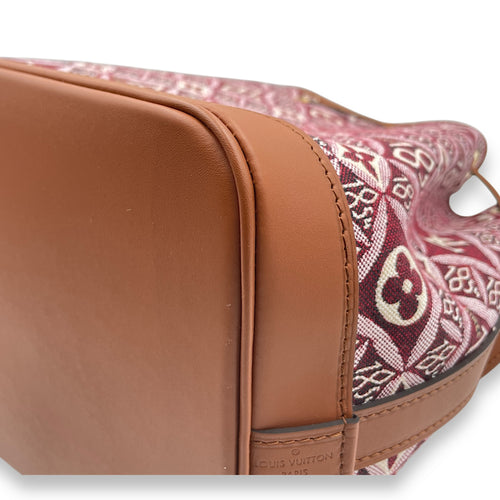 Noe Limited Edition Petit Bordeaux Bucket Bag in Canvas, Gold hardware