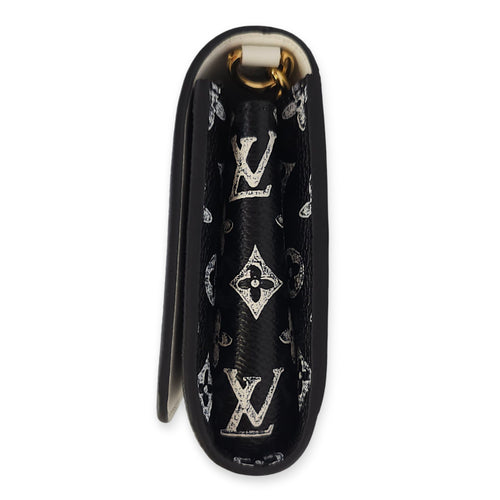 Monogram Catogram Portefeuille Twist Black Wallet on Chain, Gold hardware