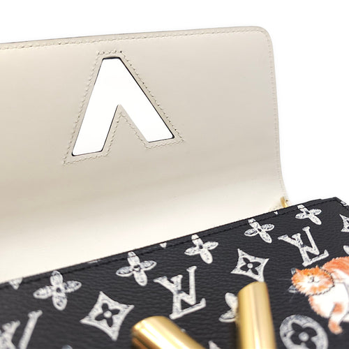 Monogram Catogram Portefeuille Twist Black Wallet on Chain, Gold hardware