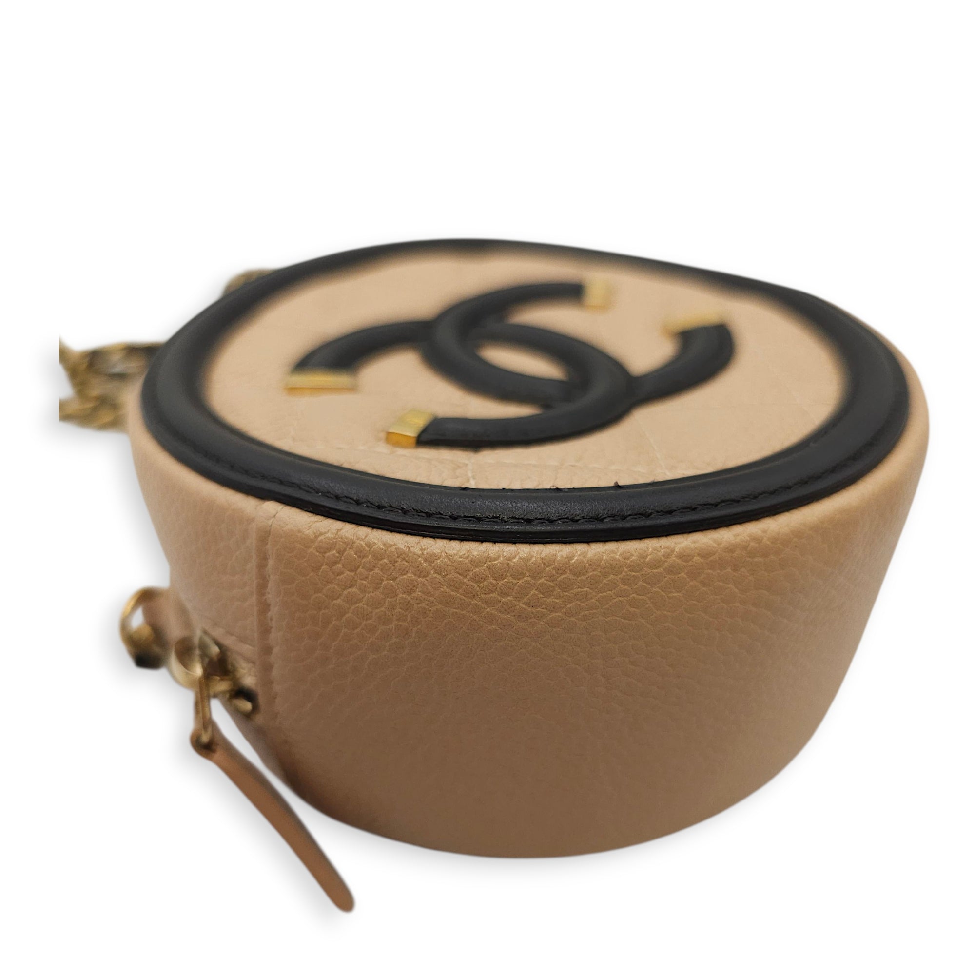 Quilted CC Filigree Round Brown Crossbody in Caviar Leather, Gold hardware