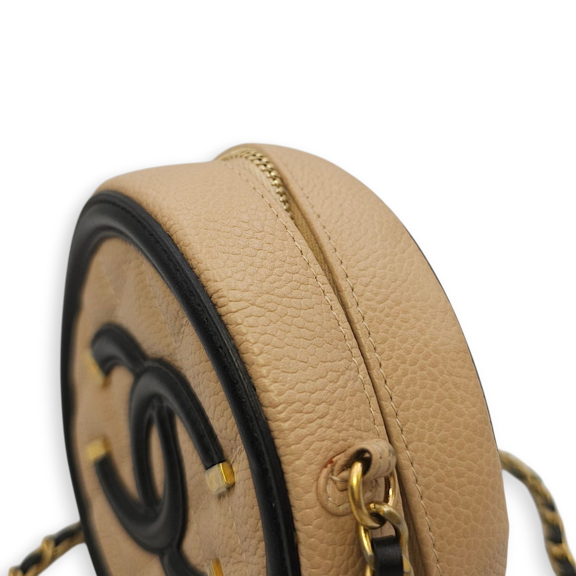 Quilted CC Filigree Round Brown Crossbody in Caviar Leather, Gold hardware