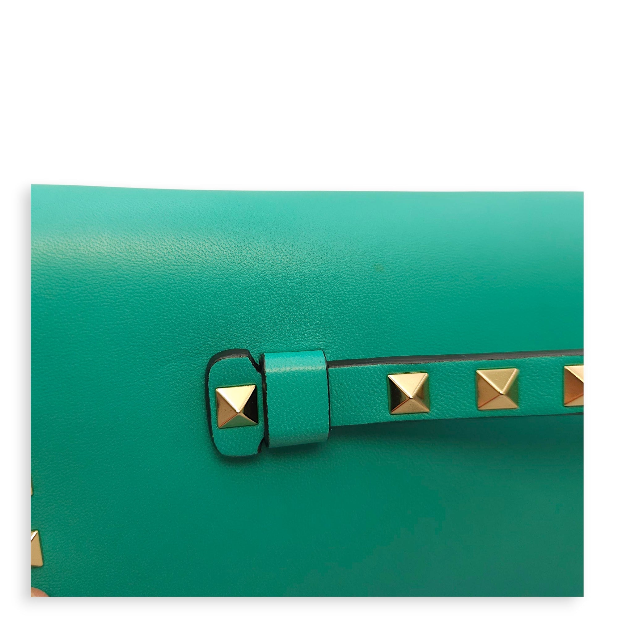 Rockstuds  Others Turquoise Clutch Gold hardware