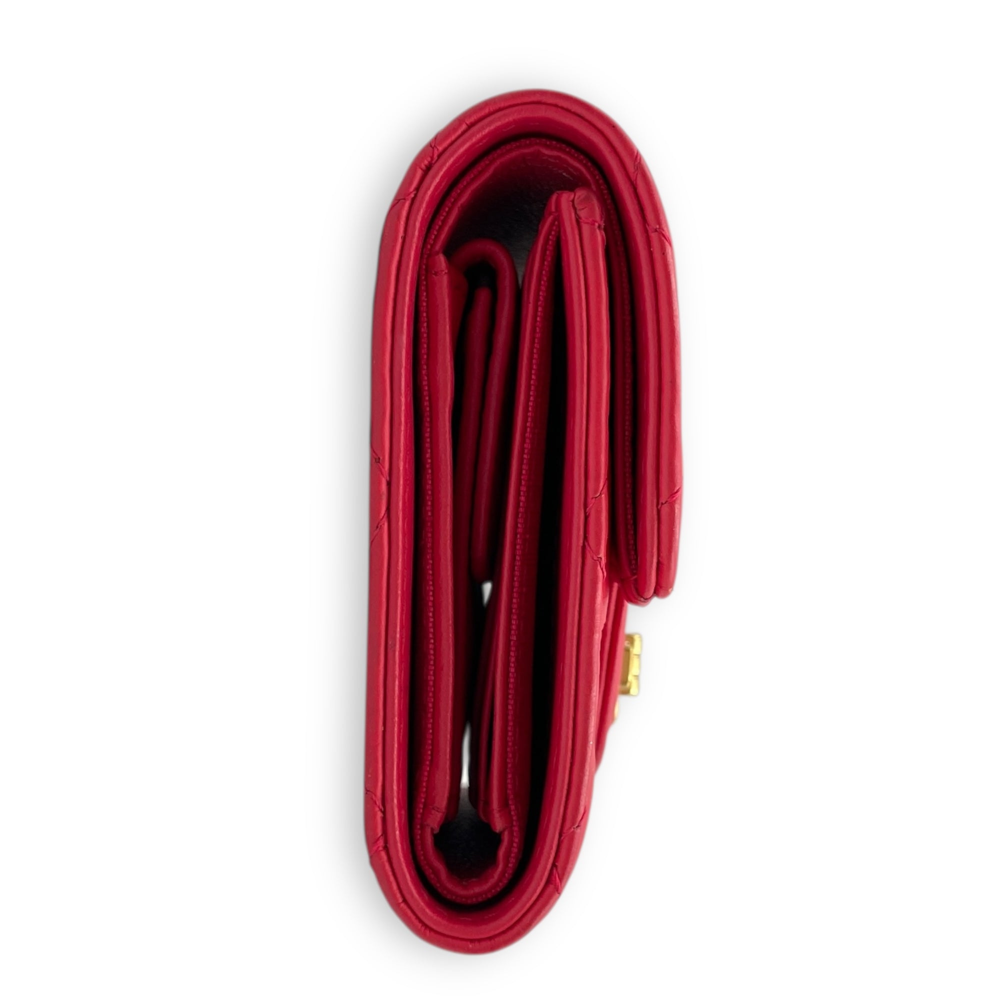 CC Reissue Red Wallet in Lambskin, Gold hardware