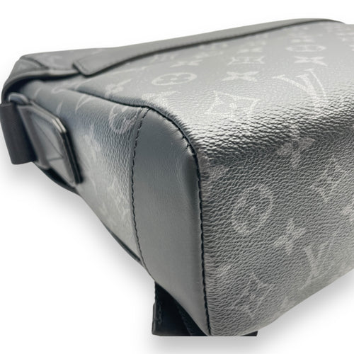 Monogram Eclipse Messenger Voyager PM Grey Crossbody Bag in Canvas, Gunmetal hardware