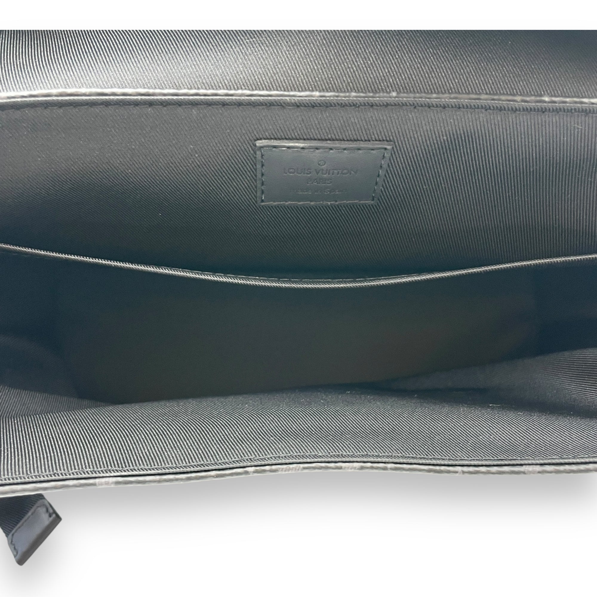 Monogram Eclipse Messenger Voyager PM Grey Crossbody Bag in Canvas, Gunmetal hardware