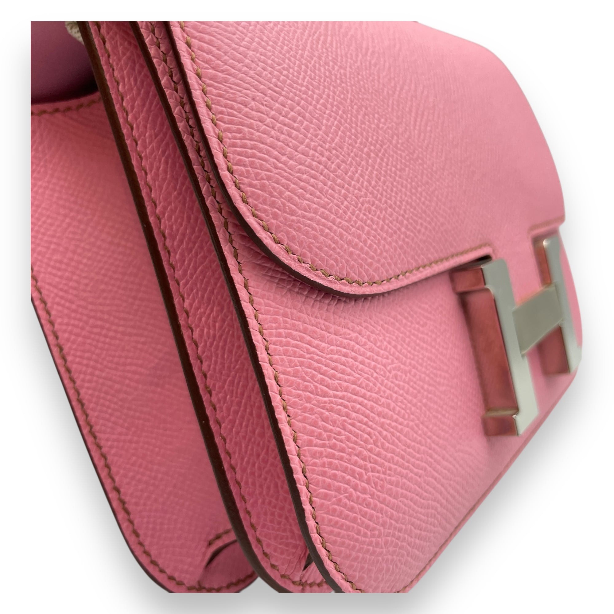 Constance 18 Pink in Epsom, Palladium hardware