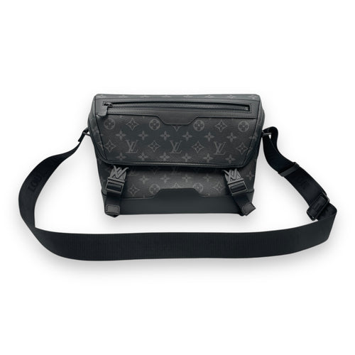 Monogram Eclipse Messenger Voyager PM Grey Crossbody Bag in Canvas, Gunmetal hardware