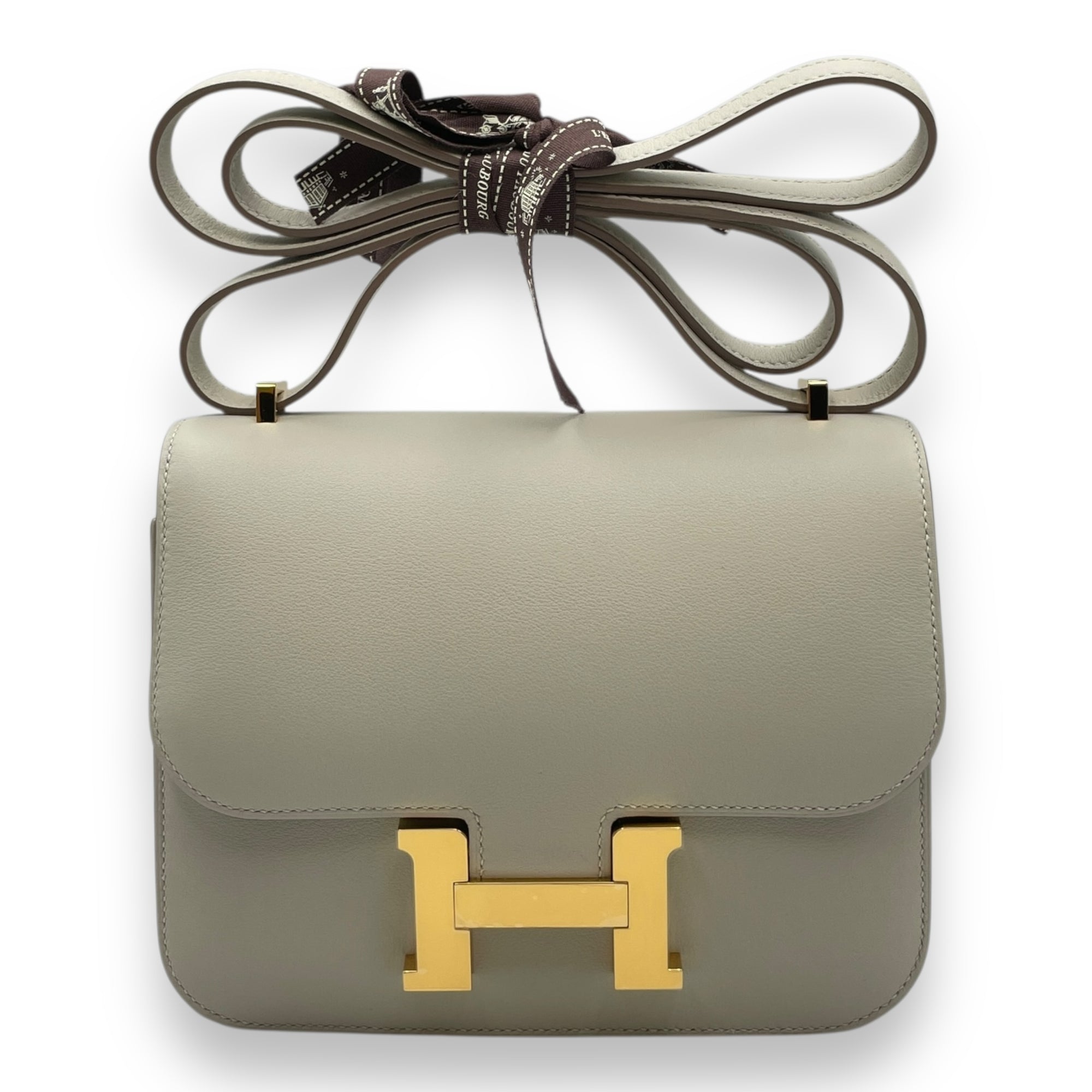 Constance 18 Gris Perle in Swift, Gold hardware