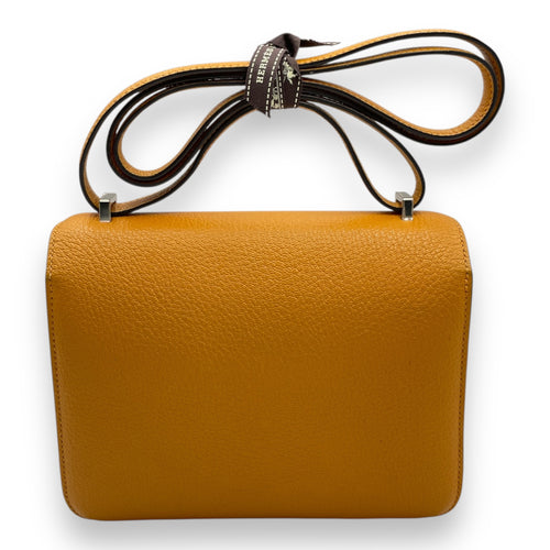 Constance 18 Moutarde/Rose Lipstick in Chevre Mysore, Palladium hardware