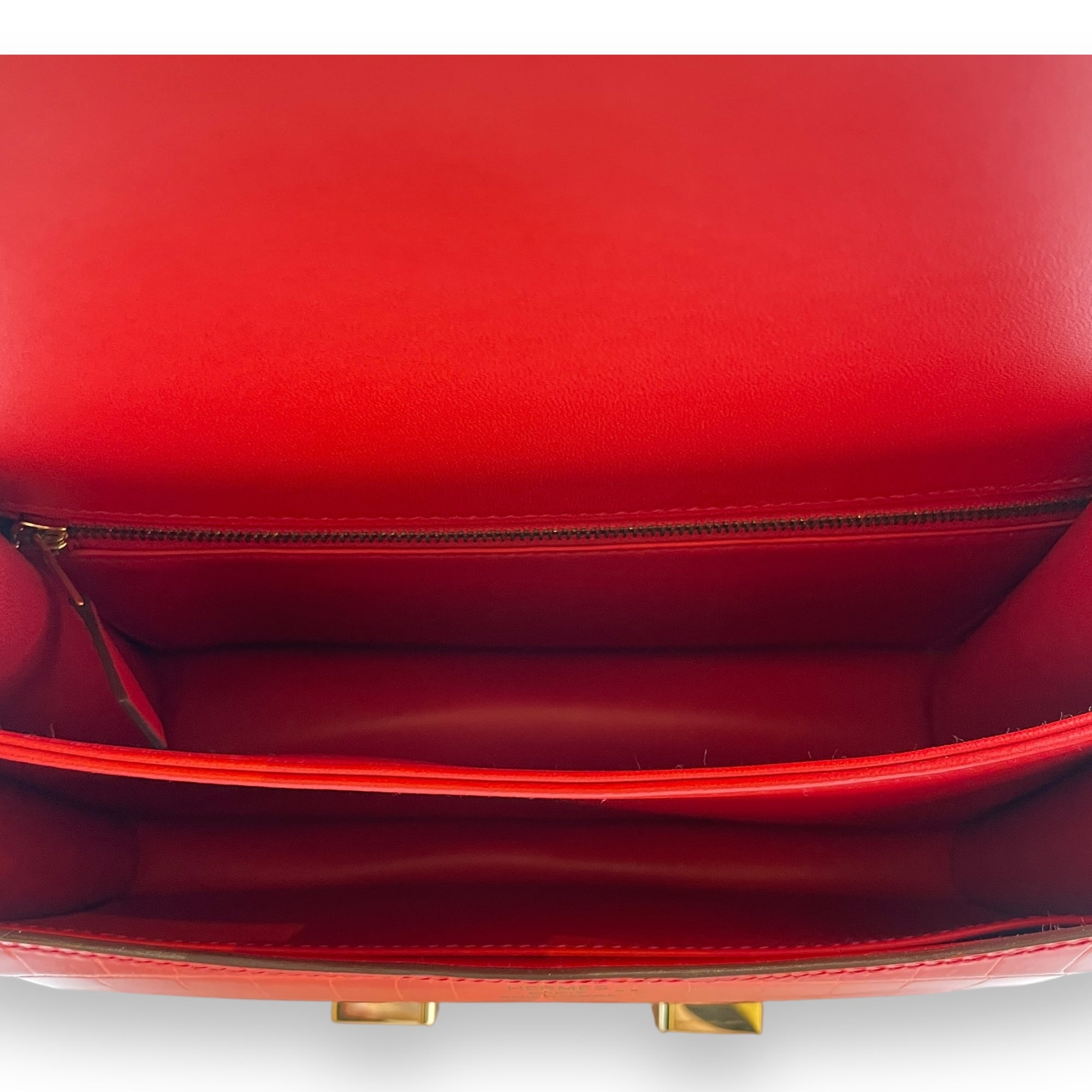 Constance 24 Geranium in Shiny Niloticus, Gold hardware