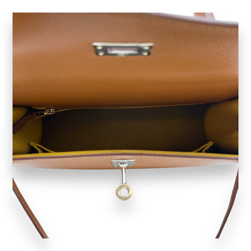 Verso Sellier Kelly 25 Gold/Jaune Ambre in Epsom, Palladium hardware
