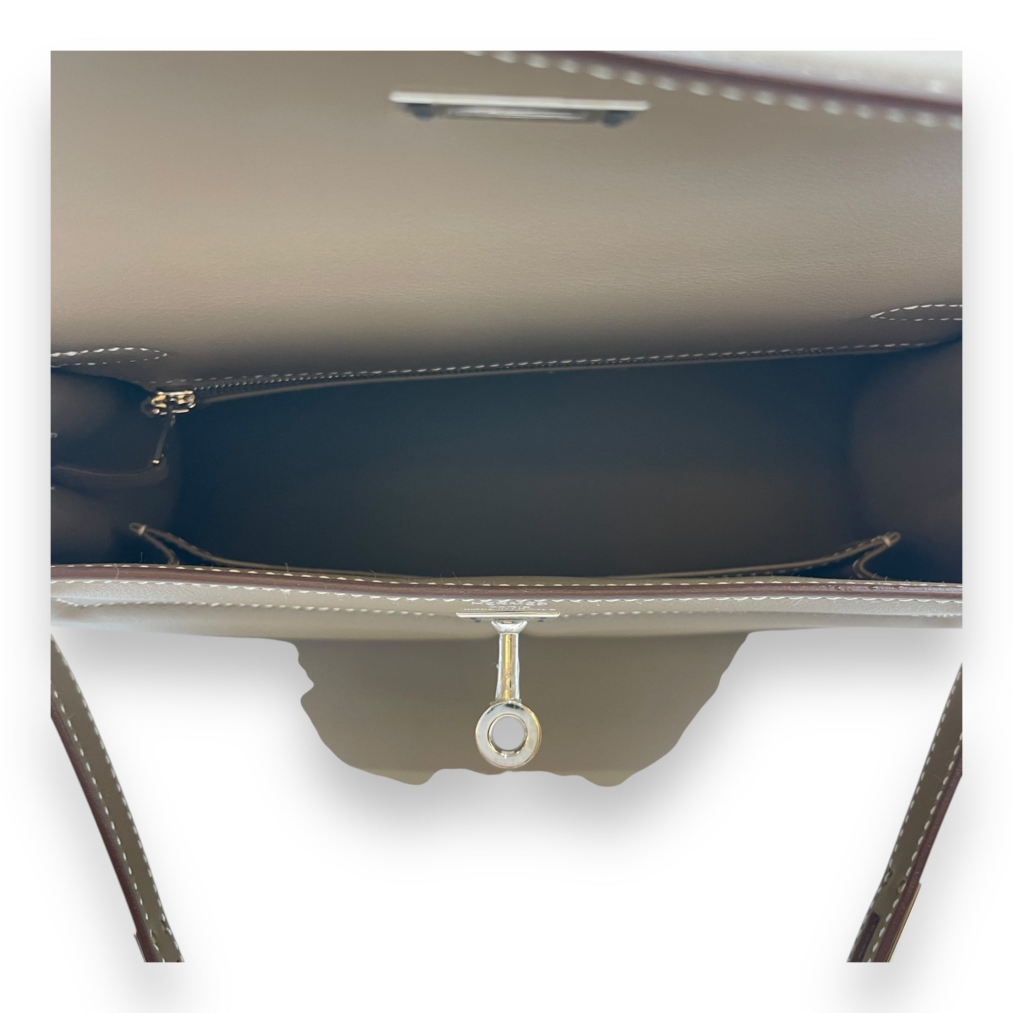 Padded Sellier Kelly 25 Etoupe in Swift, Palladium hardware