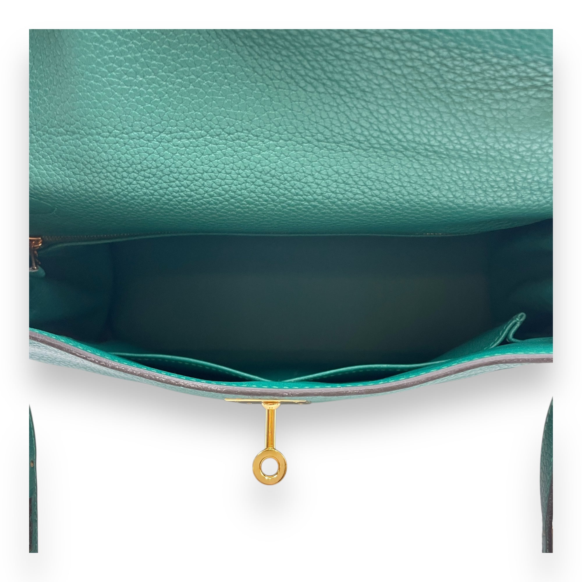 Kelly 28 Malachite in Togo, Gold hardware