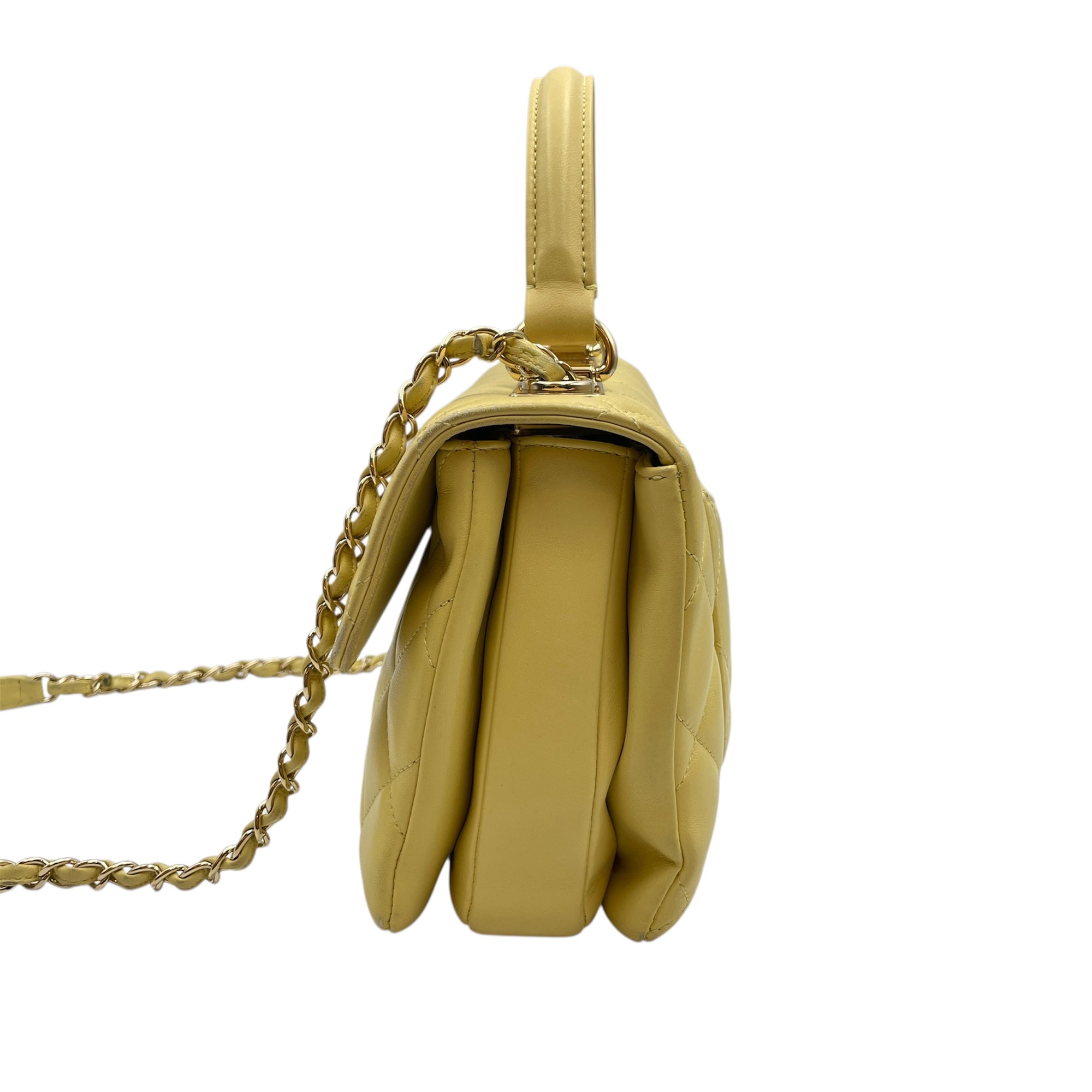 Trendy CC 25cm Yellow Shoulder Bag in Lambskin, Gold hardware