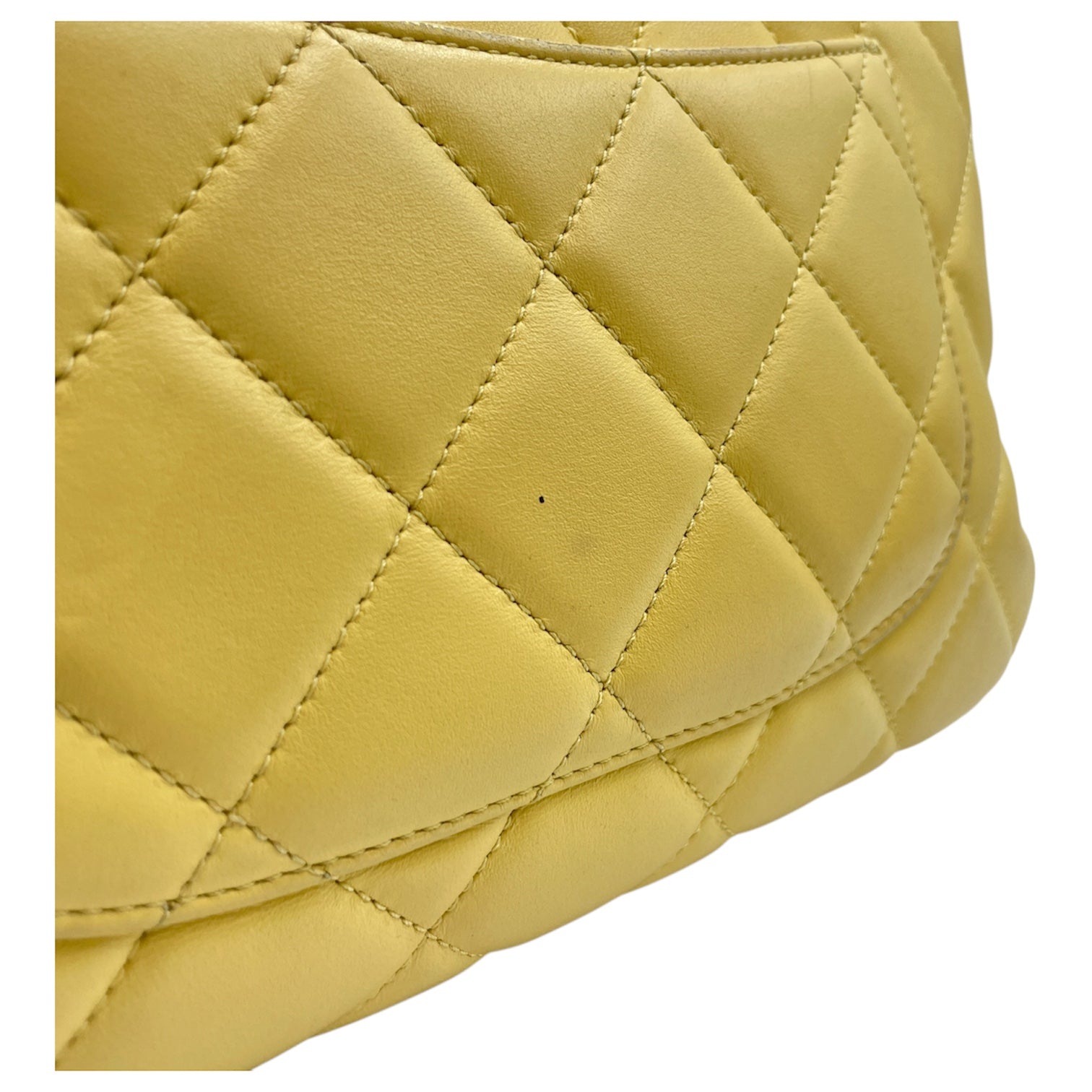 Trendy CC 25cm Yellow Shoulder Bag in Lambskin, Gold hardware
