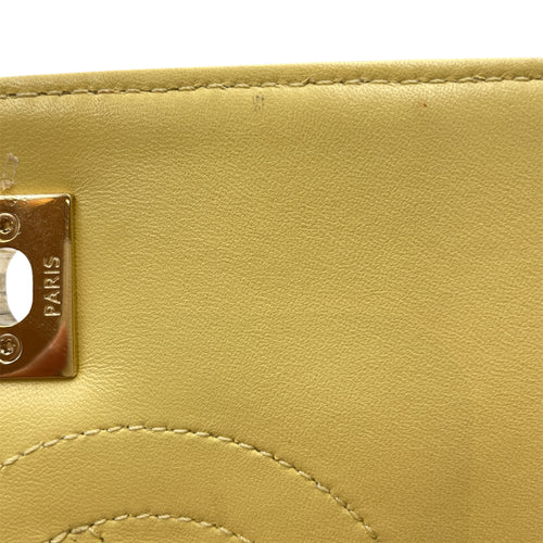 Trendy CC 25cm Yellow Shoulder Bag in Lambskin, Gold hardware