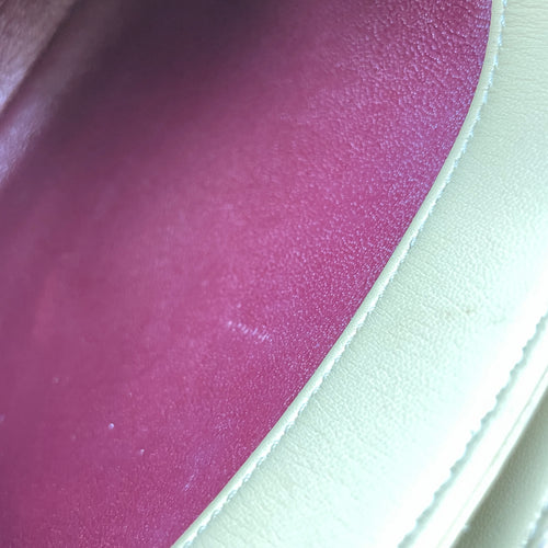 Trendy CC 25cm Yellow Shoulder Bag in Lambskin, Gold hardware