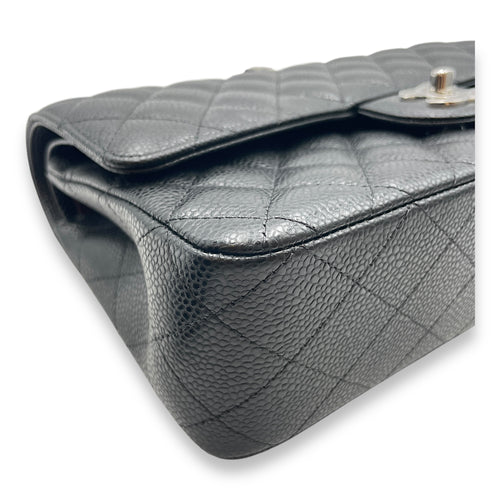 Classic Double Flap Medium Black Shoulder Bag in Caviar Leather, Silver hardware