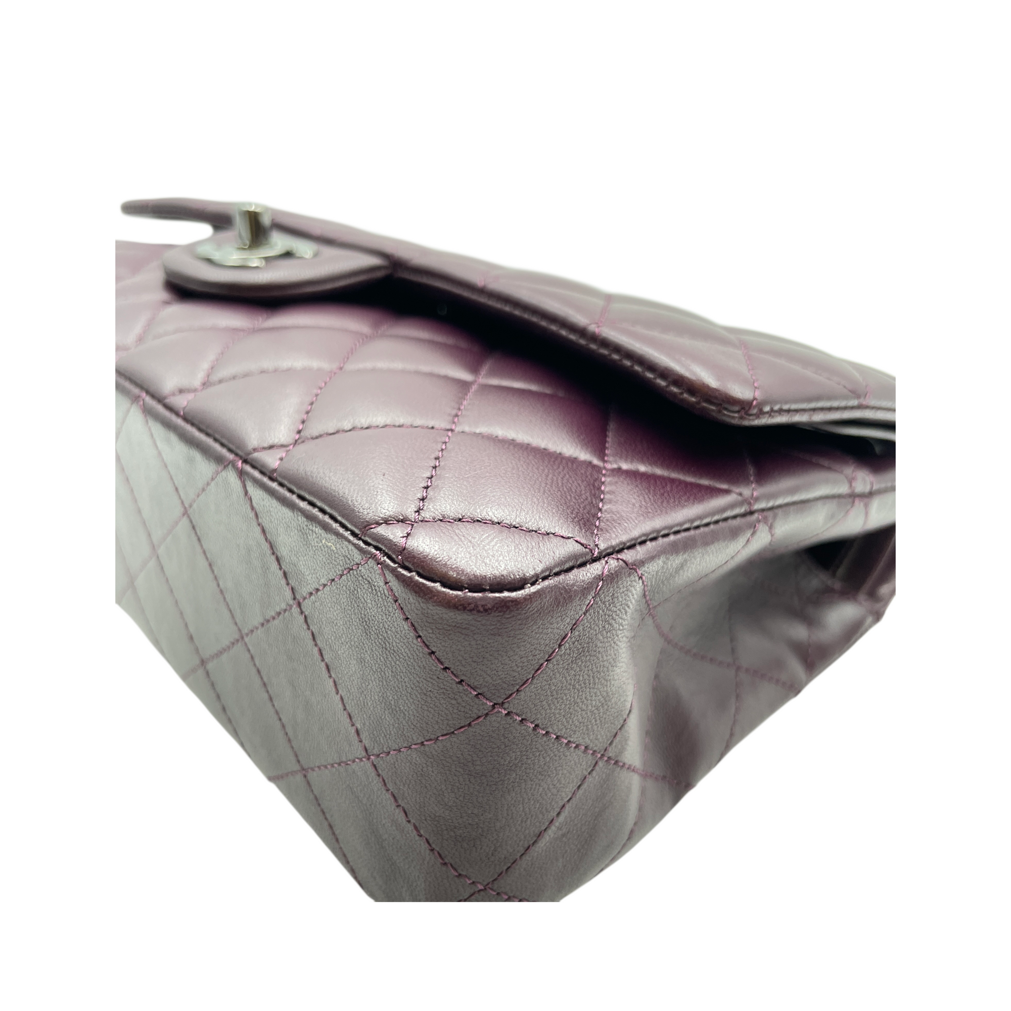 Classic Double Flap Medium Red Shoulder Bag in Lambskin, Silver hardware