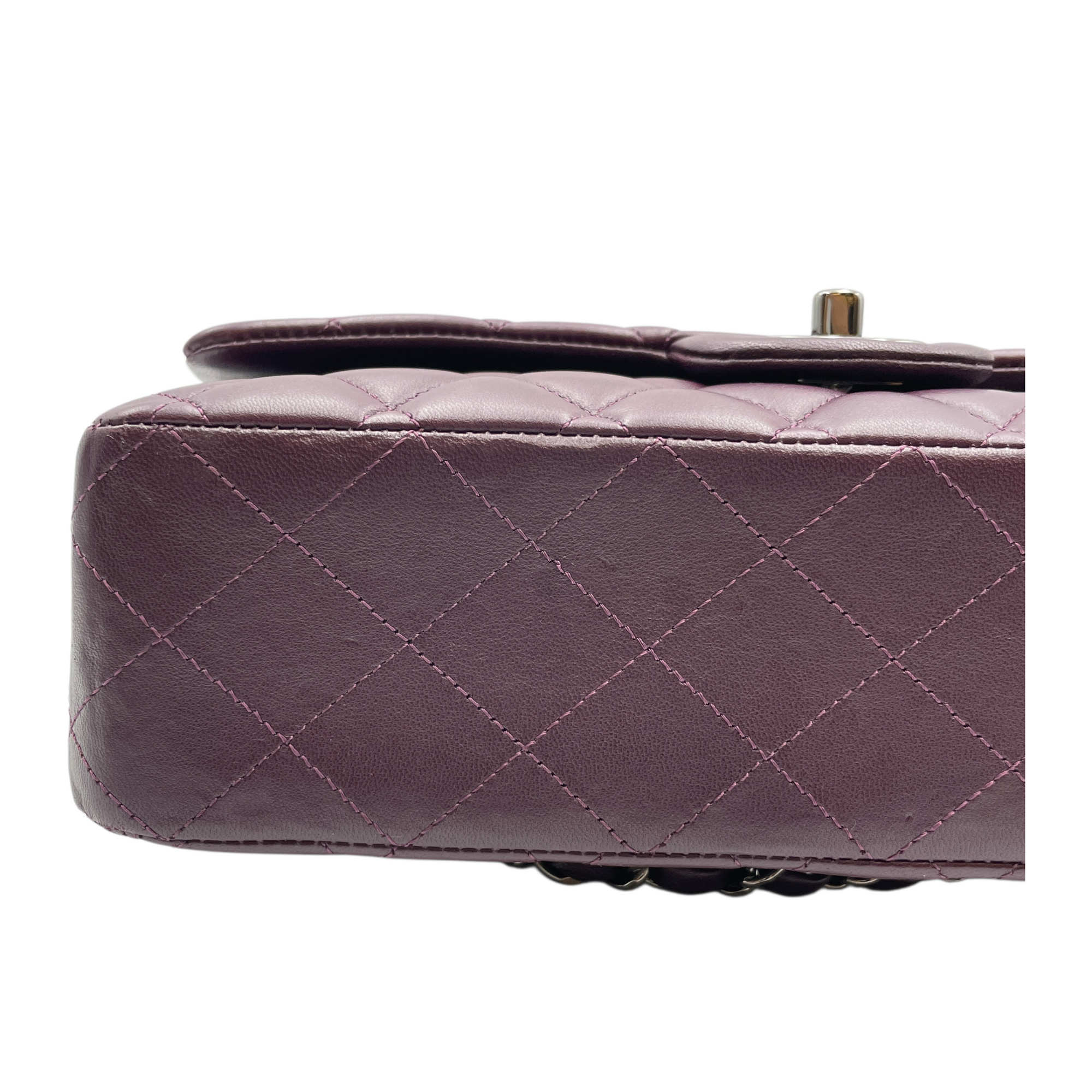 Classic Double Flap Medium Red Shoulder Bag in Lambskin, Silver hardware