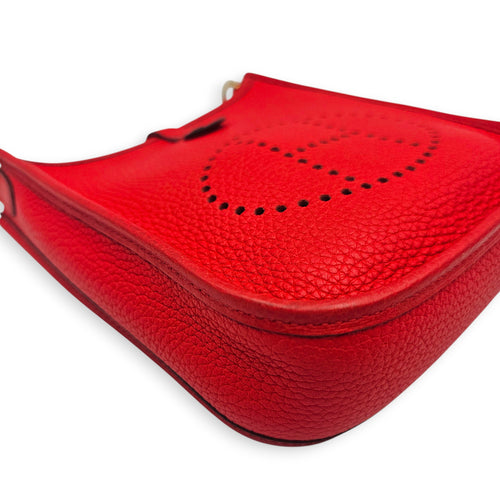 Evelyne Mini Rouge de coeur in Clemence, Gold hardware